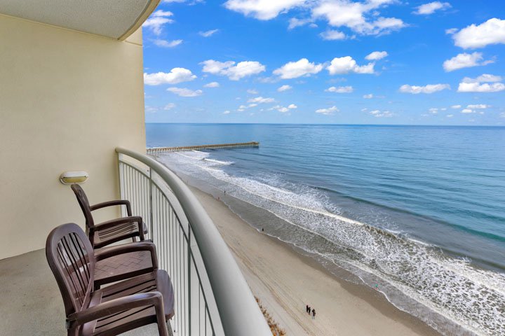 Sandy Beach Resort — photo 45 of 60